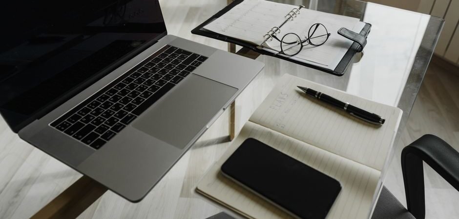 How to Schedule AI Auto Post Writer Content Around UK Bank Holidays