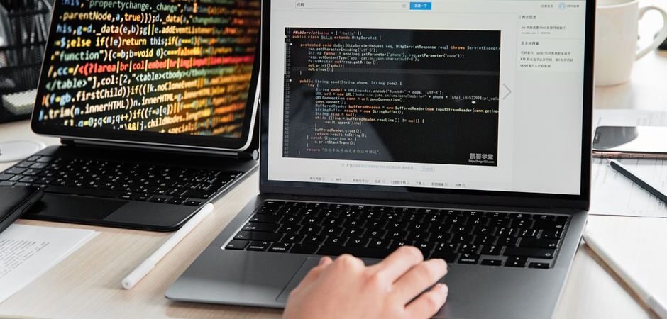 How to Write Custom AI Auto Post Prompts for Your UK WordPress Site