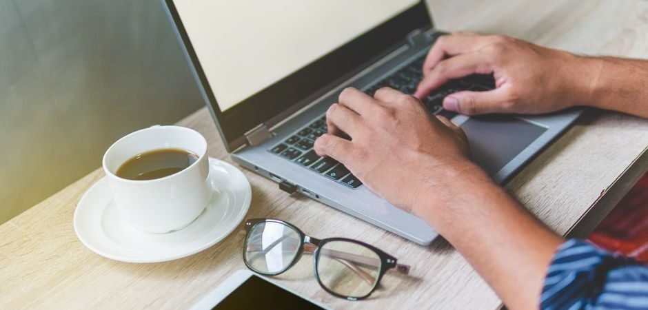 5 Ways to Fix Generic AI Writing Tone on Your UK Blog
